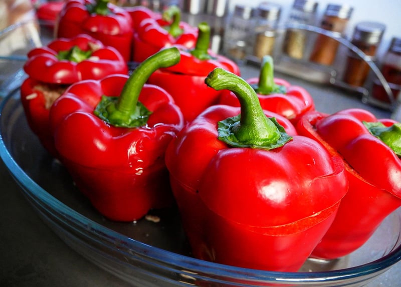 Quinoa Stuffed Bell Peppers